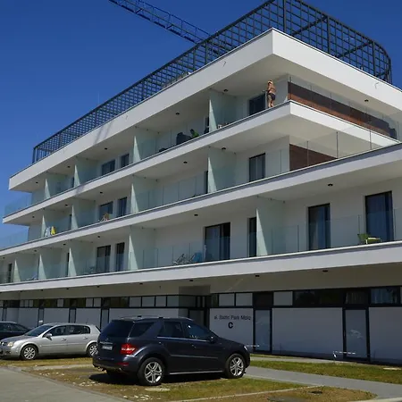 Apartamenty Na Wyspie - Baltic Molo - Parking Apartment *